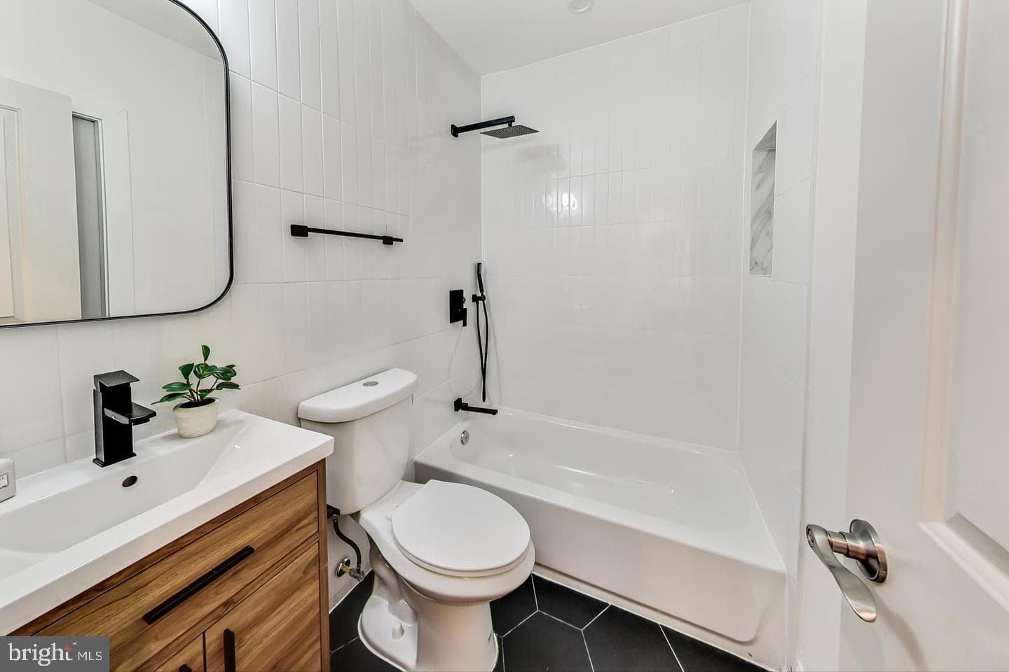 428 Evarts Street NE #2 photo 18