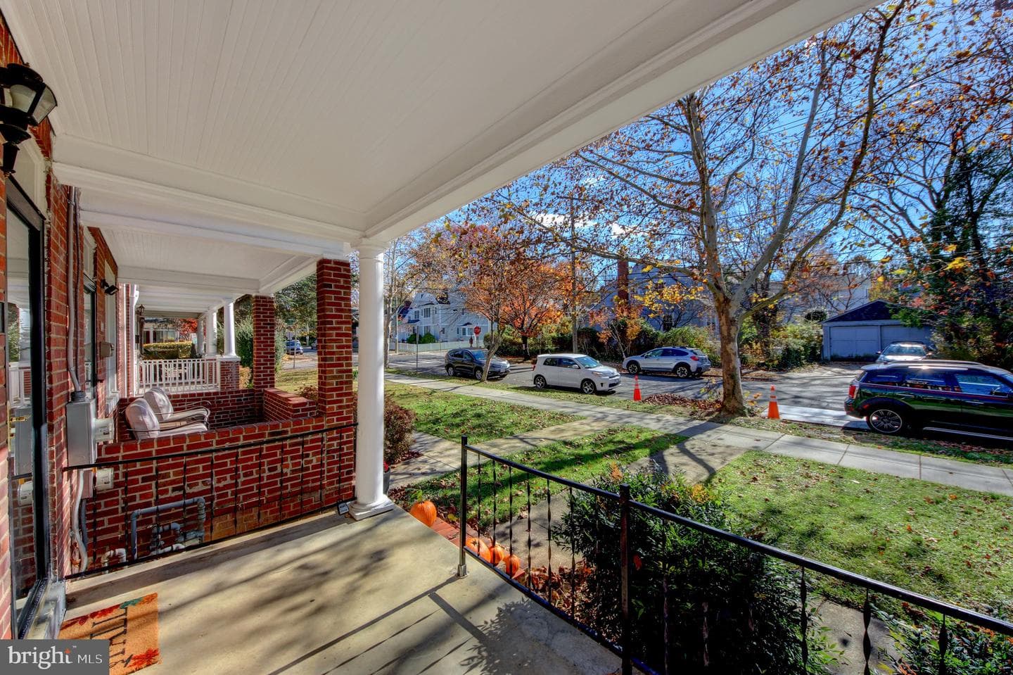 4207 Jenifer Street NW photo 3