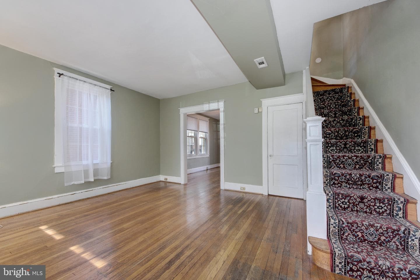 4207 Jenifer Street NW photo 4