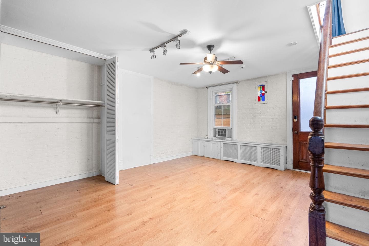 812 E Street SE photo 39