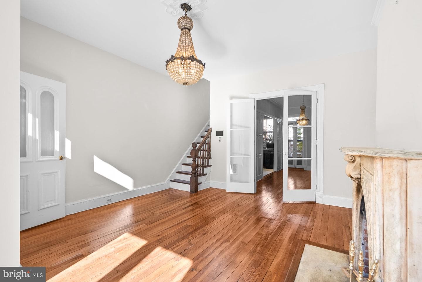 812 E Street SE photo 8