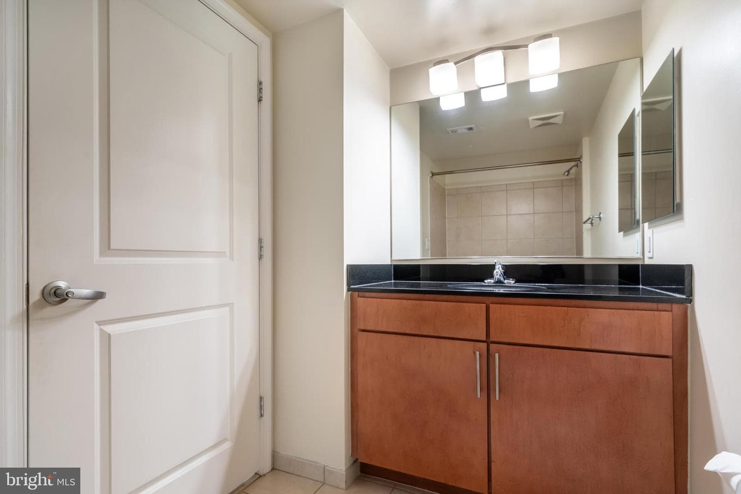 915 E Street NW #103 photo 11