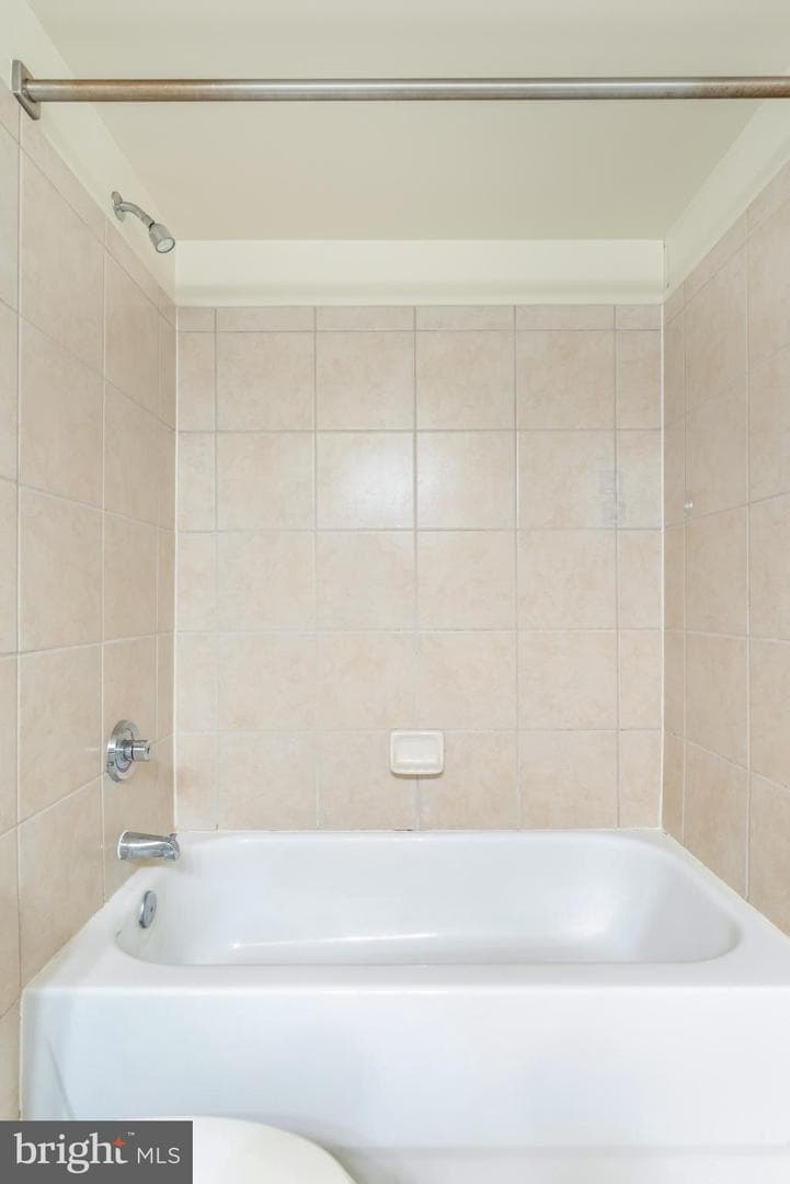 915 E Street NW #103 photo 13