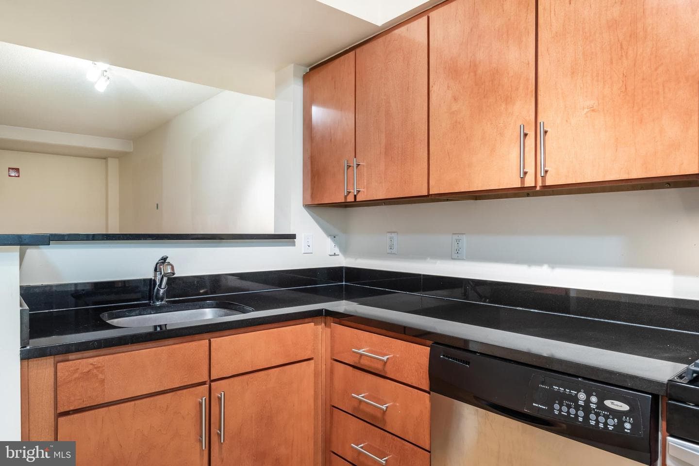 915 E Street NW #103 photo 17