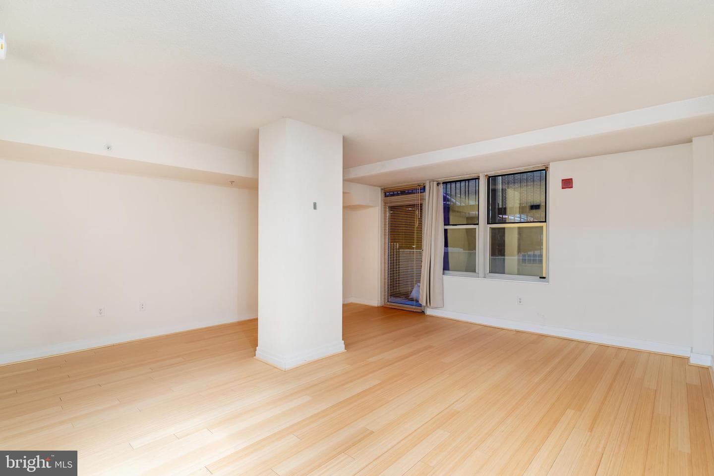 915 E Street NW #103 photo 21