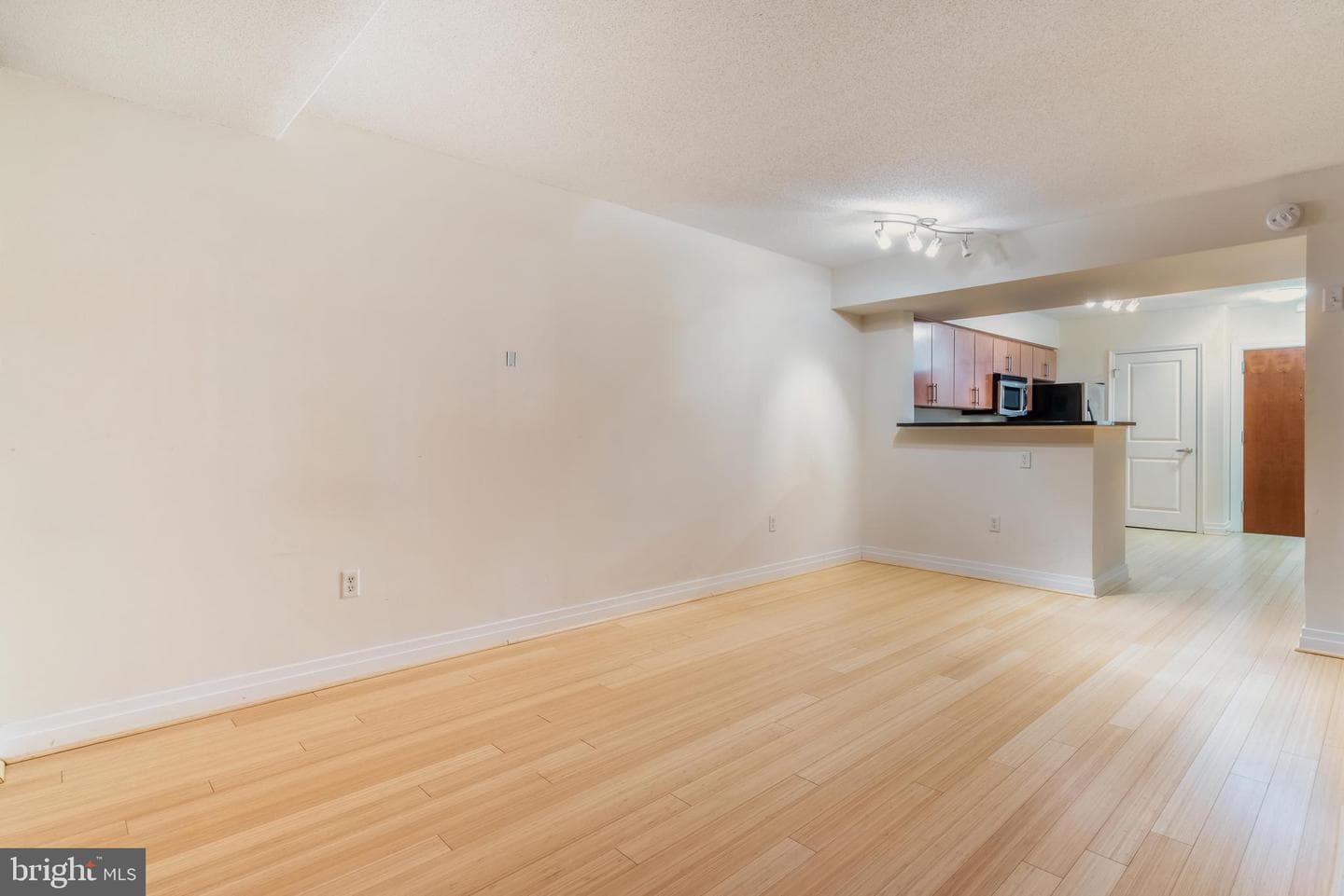 915 E Street NW #103 photo 23