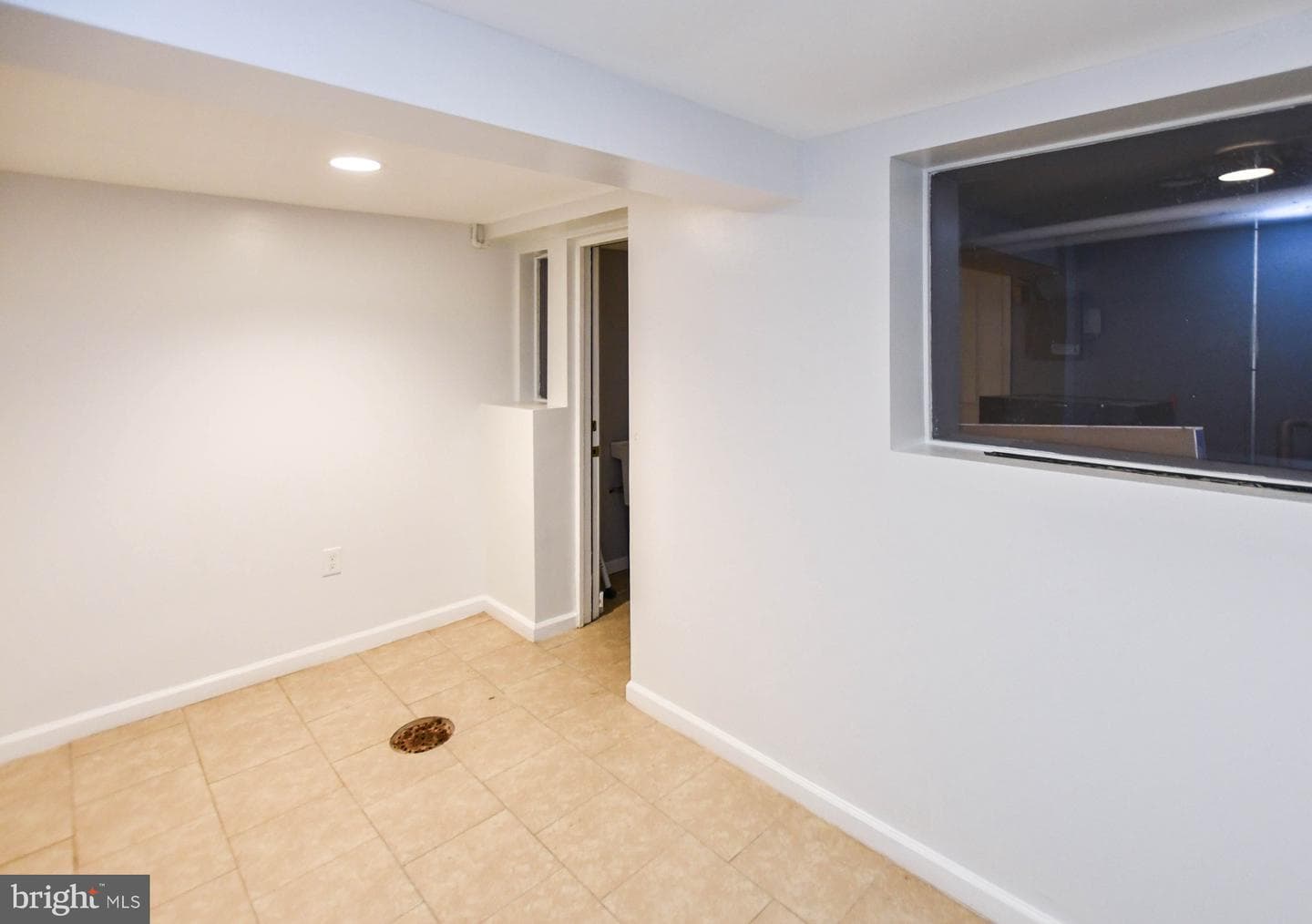 1430 W Street SE photo 29