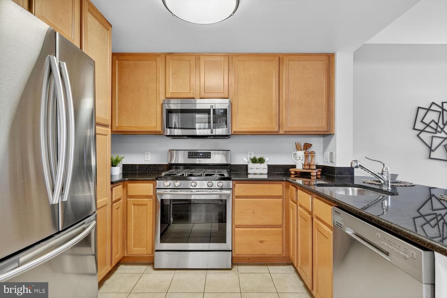 355 I Street SW #121 photo 5