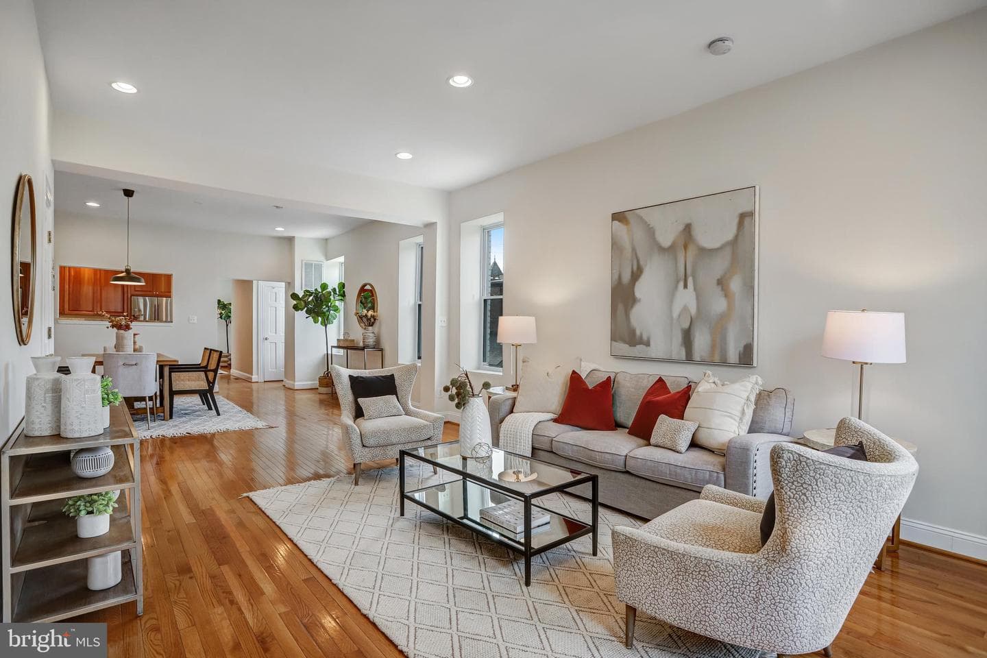 15 Todd Place NE photo 1