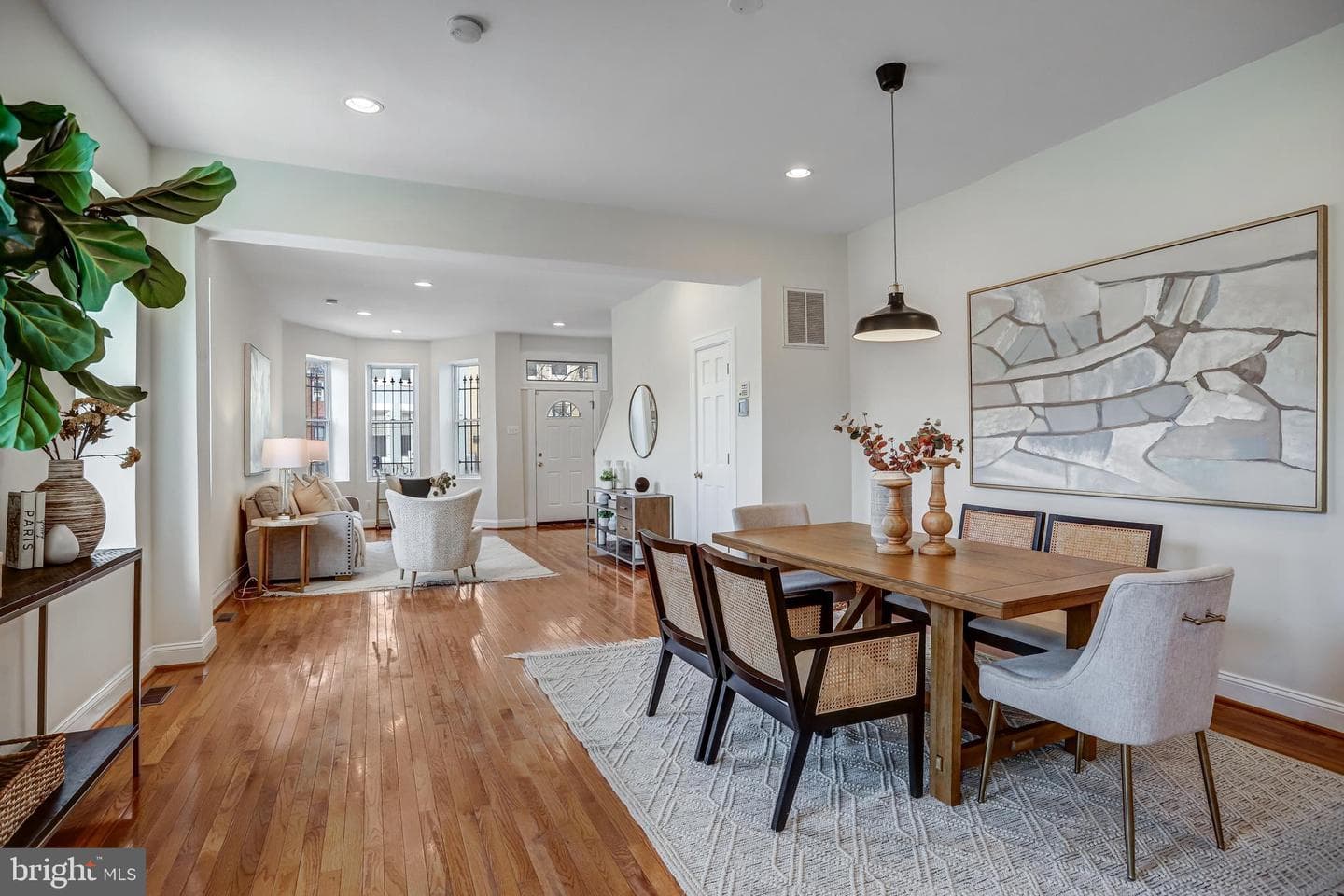 15 Todd Place NE photo 7