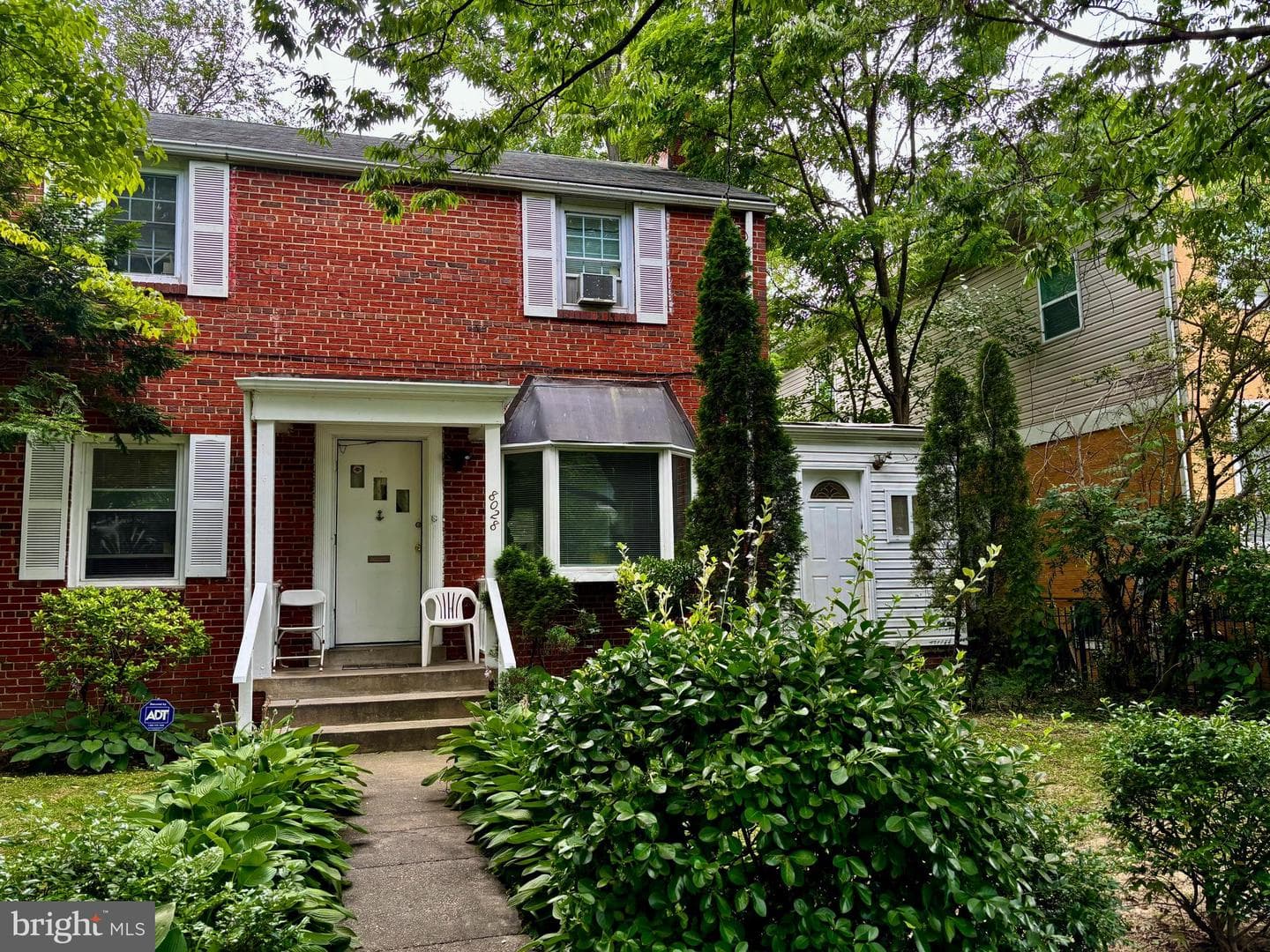 8028 Eastern Avenue NW, Washington