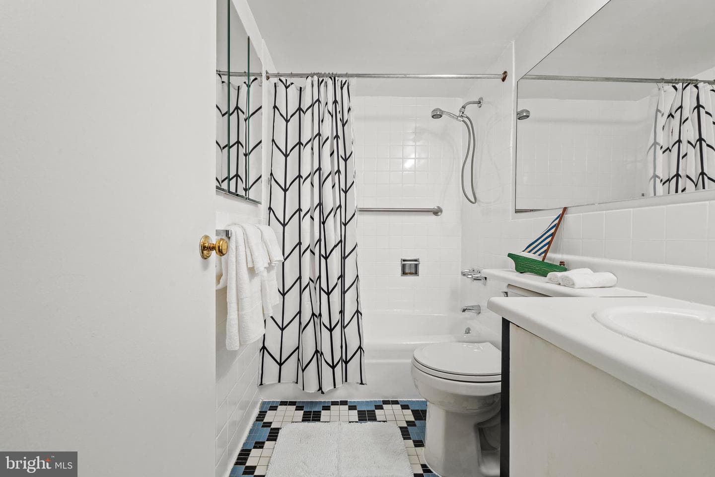 700 7th Street SW #110 photo 16