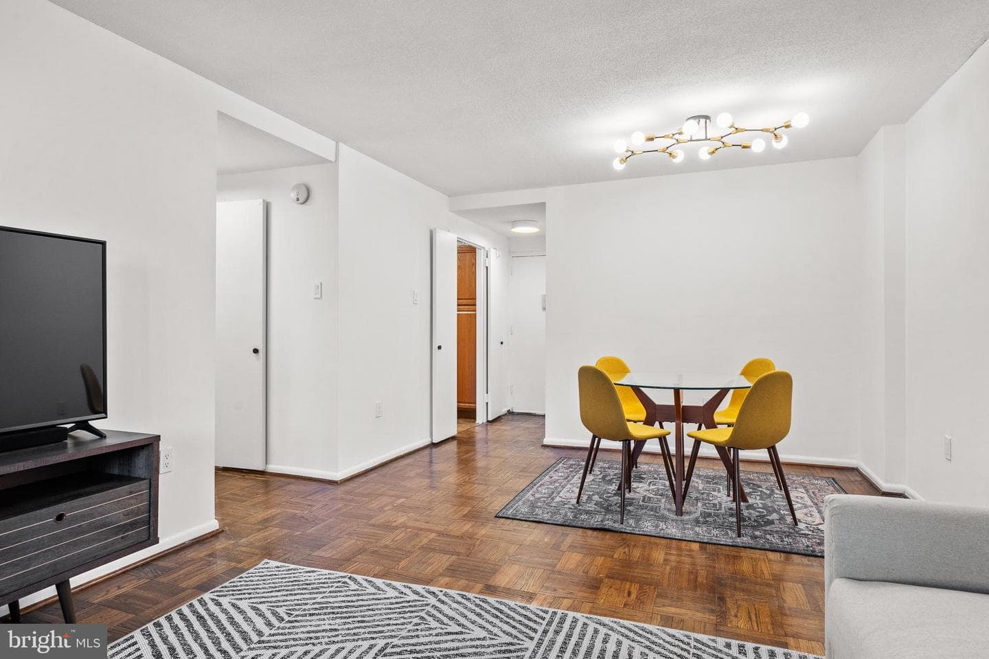 700 7th Street SW #110 photo 8