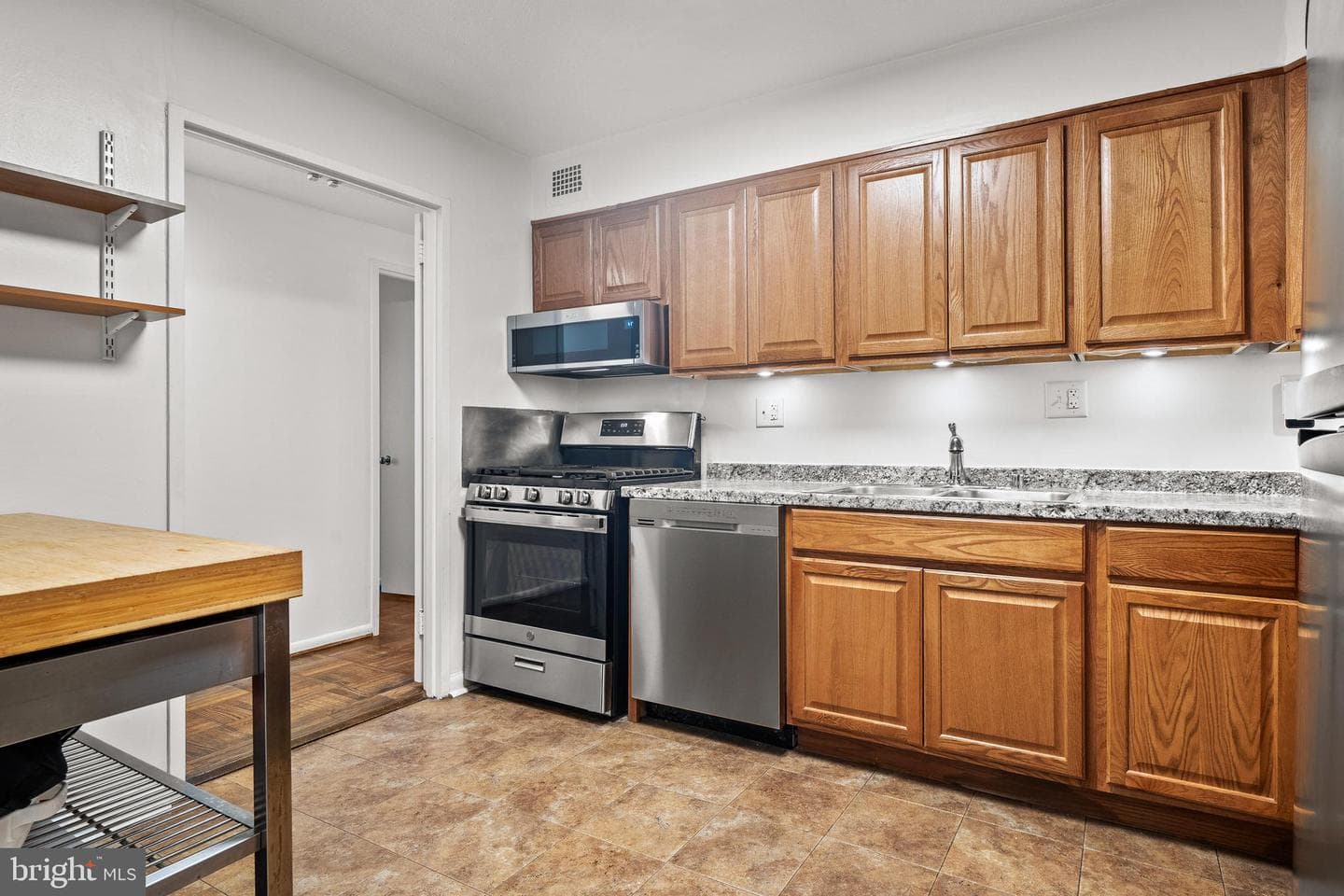 700 7th Street SW #110 photo 9