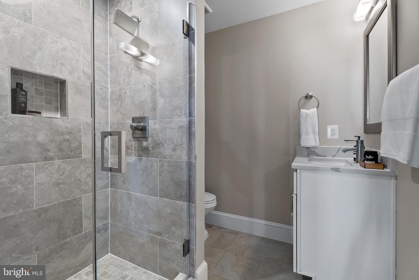 23 Madison Street NW photo 12
