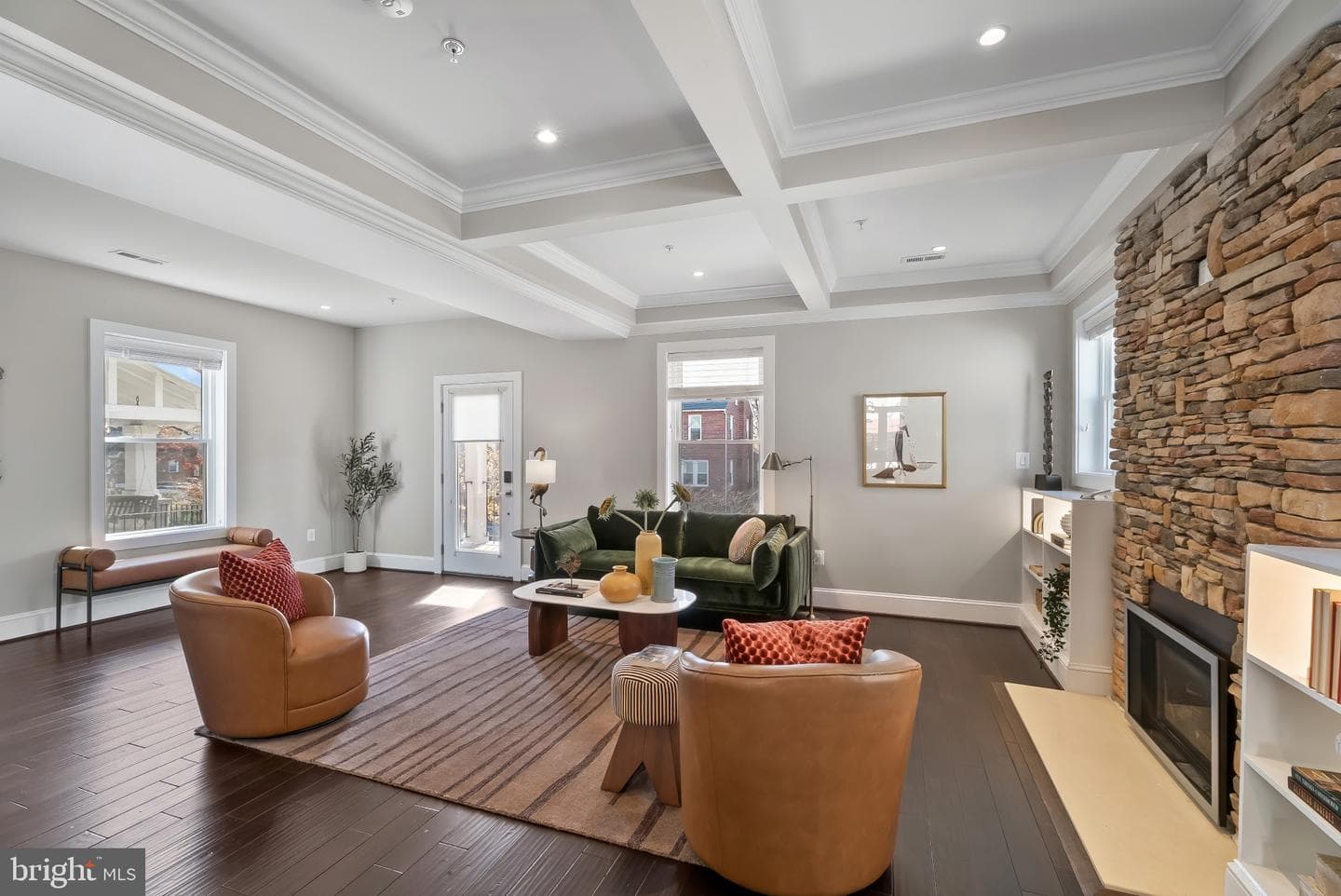 23 Madison Street NW photo 6
