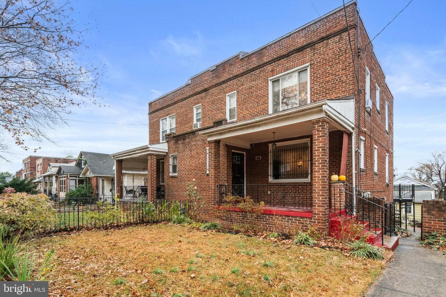 4108 Grant Street NE photo 2