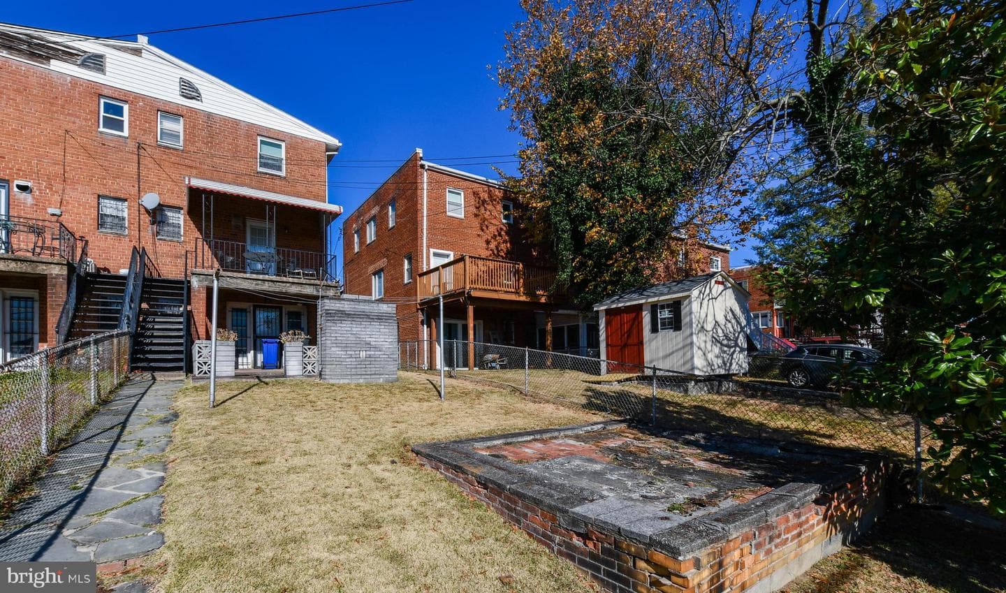 5320 Chillum Place NE photo 30
