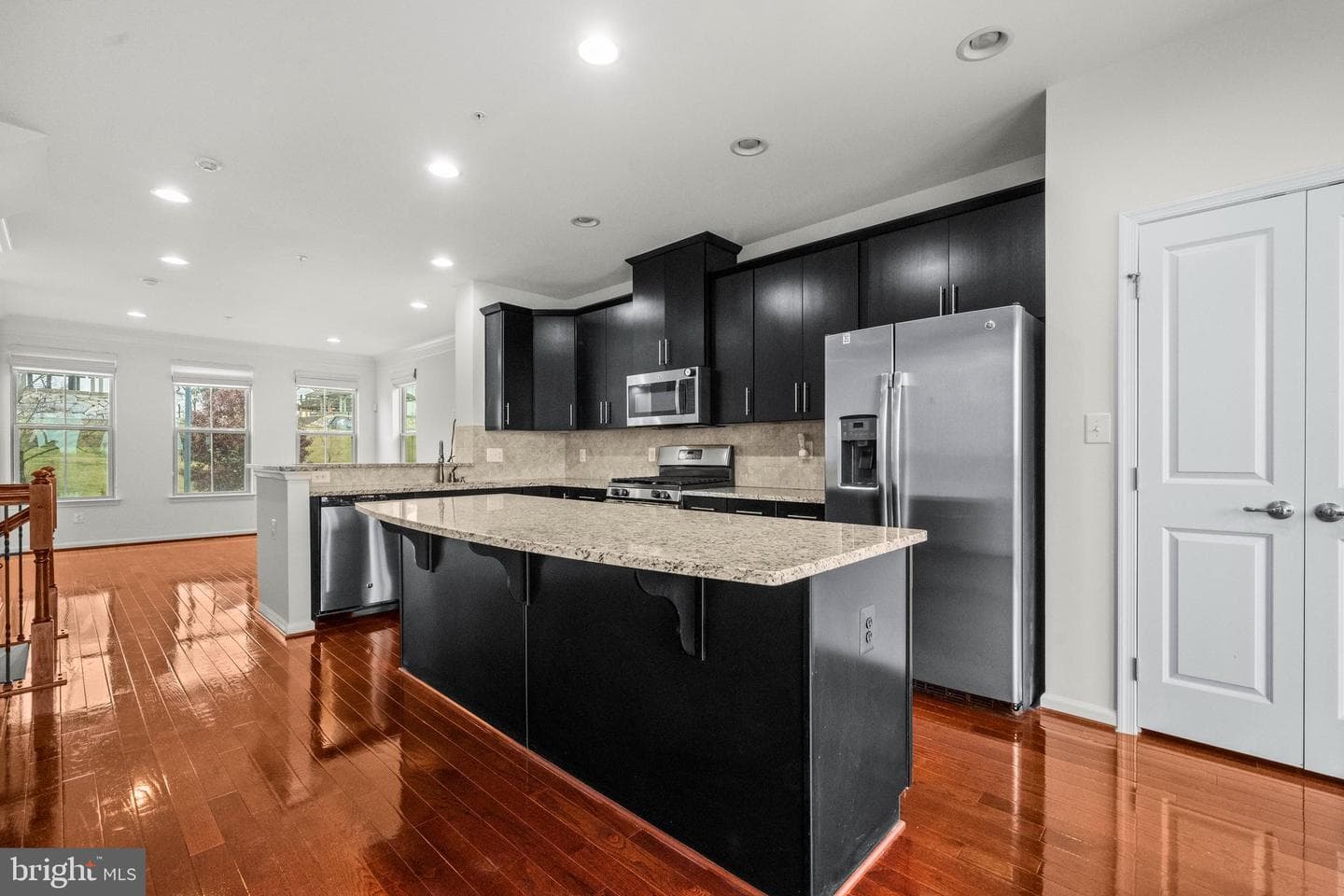3139 Fort Lincoln Drive NE photo 9