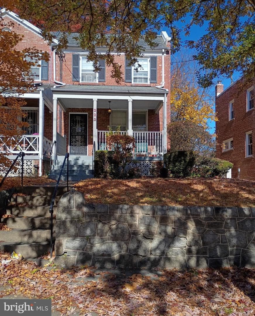 323 Whittier Street NW photo 1