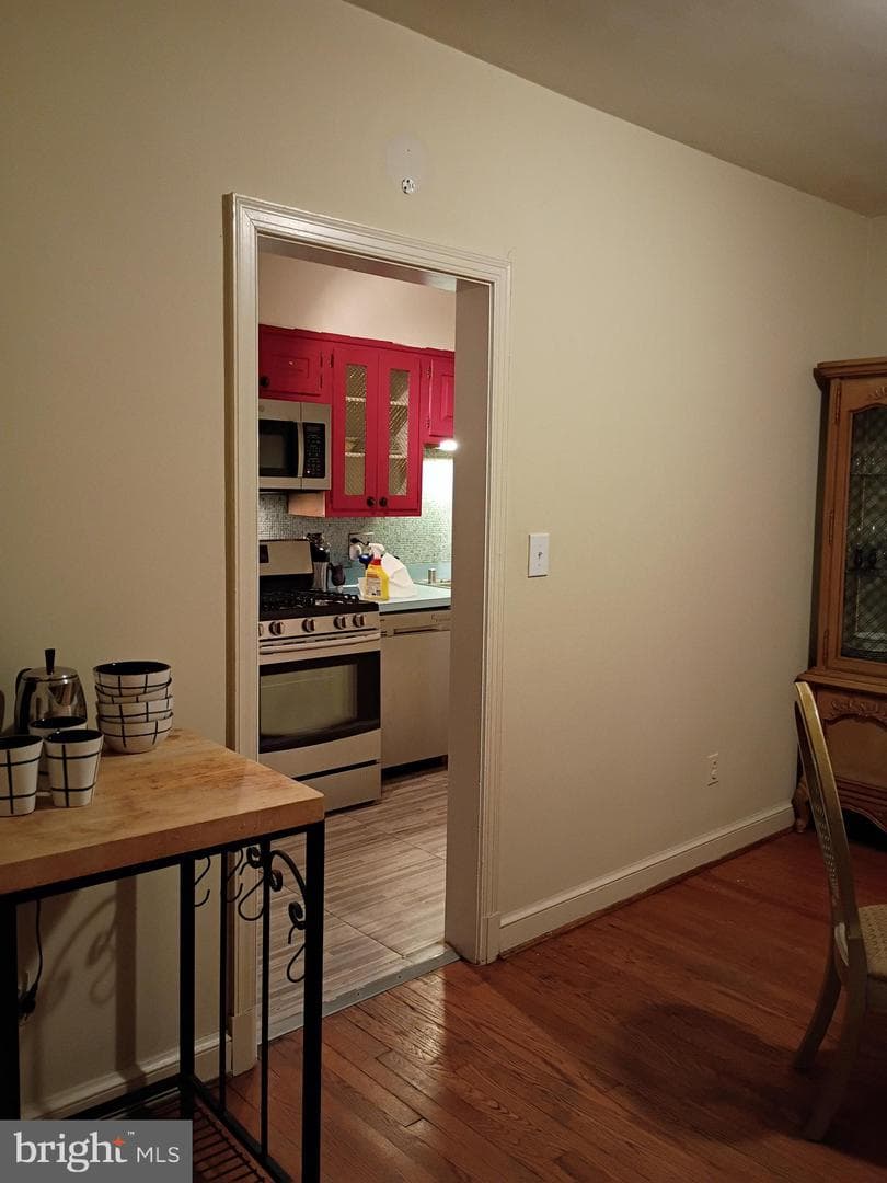323 Whittier Street NW photo 3