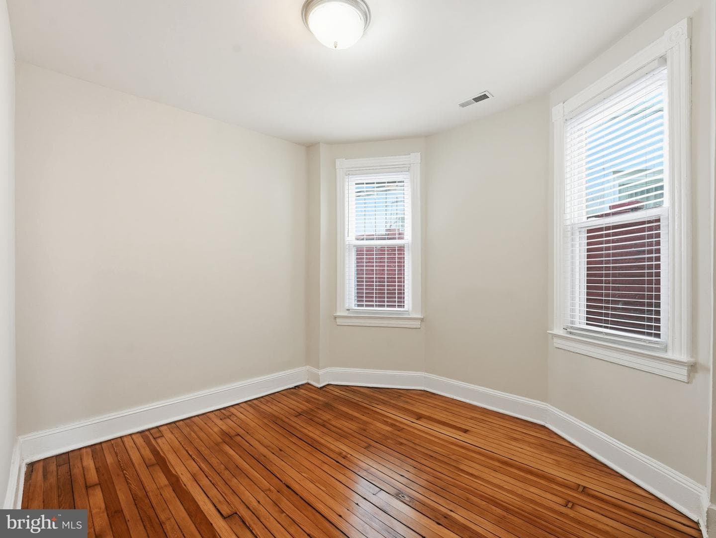 1934 1st Street NW photo 16