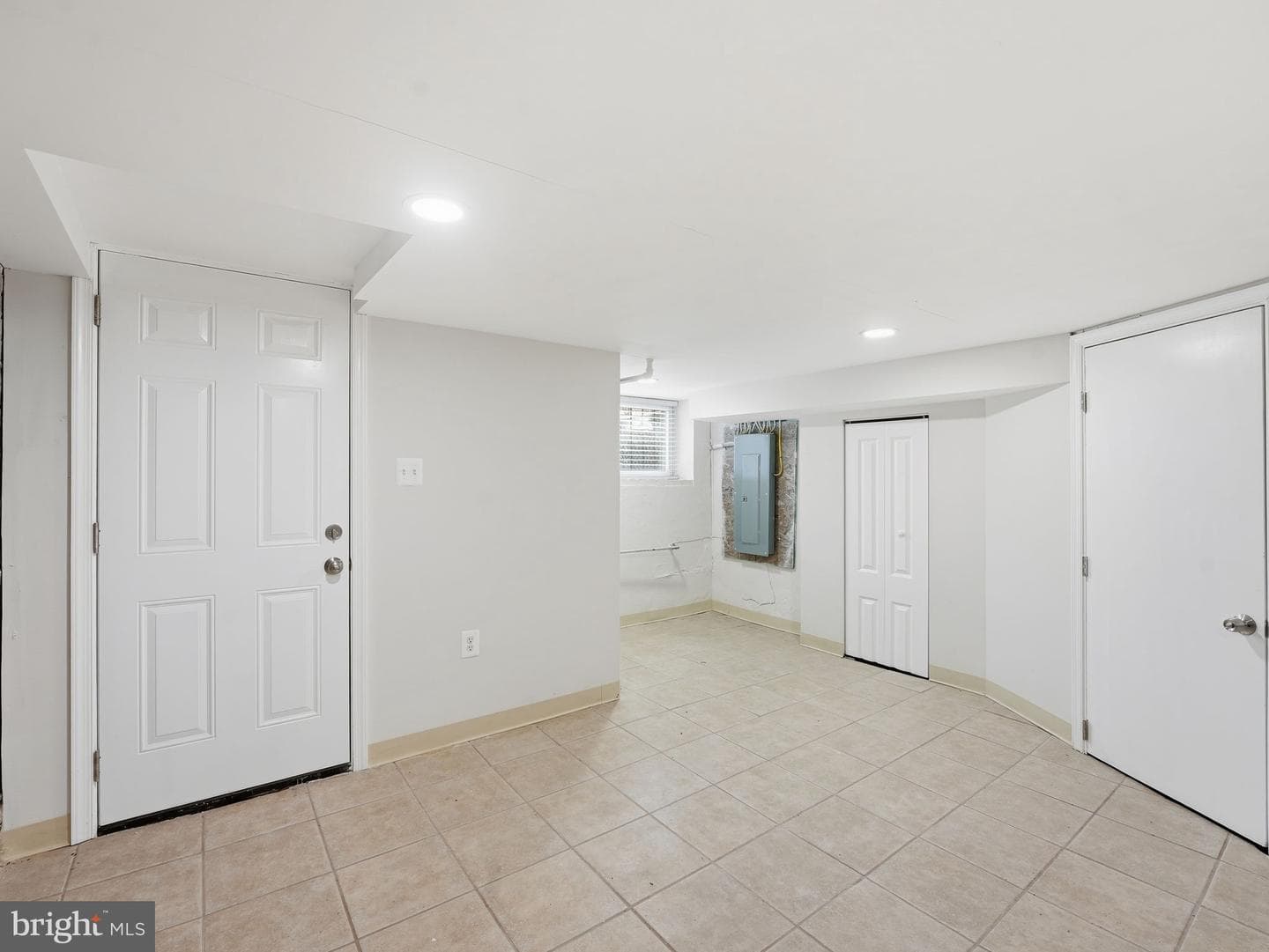 1934 1st Street NW photo 22