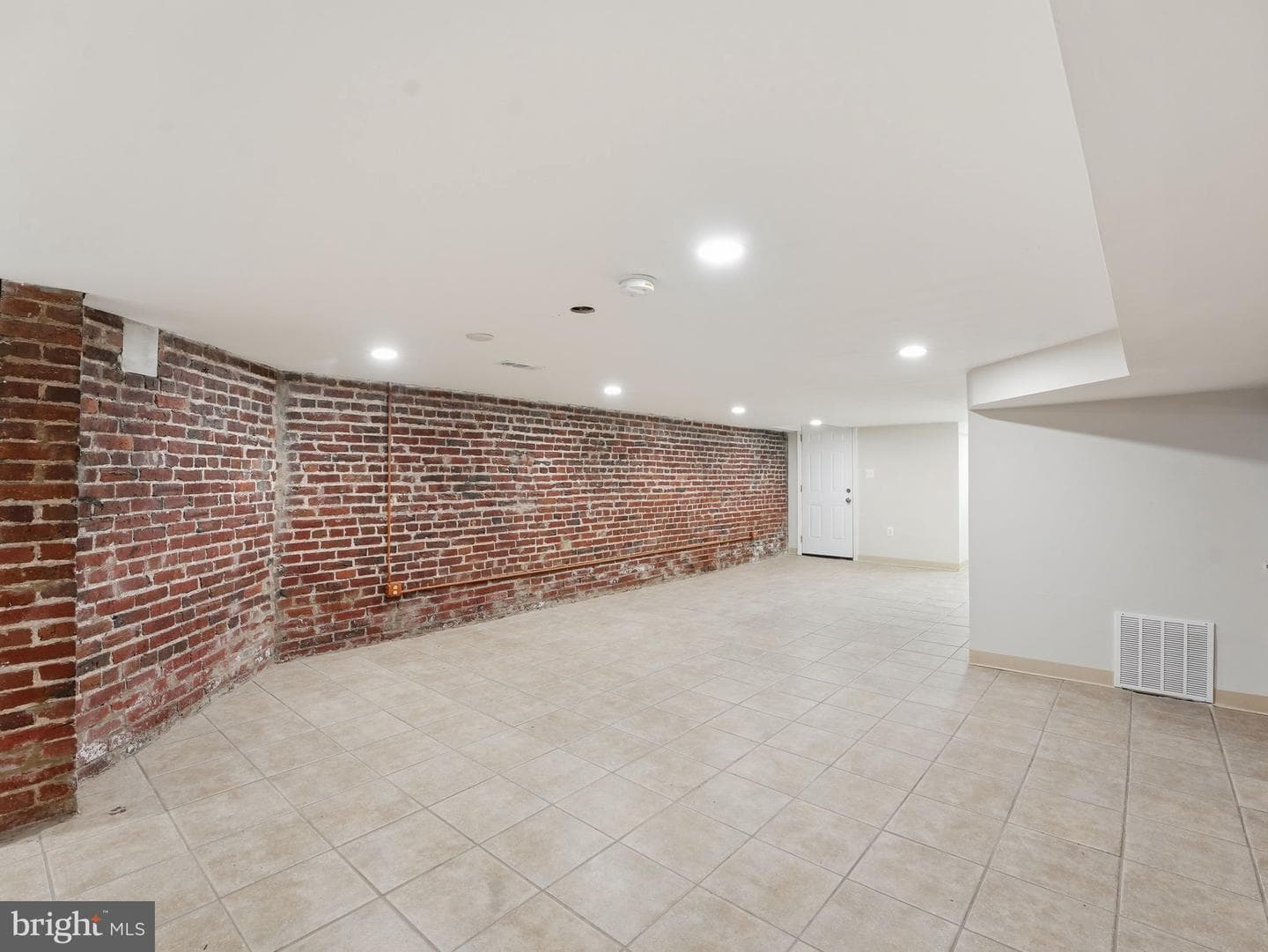 1934 1st Street NW photo 27