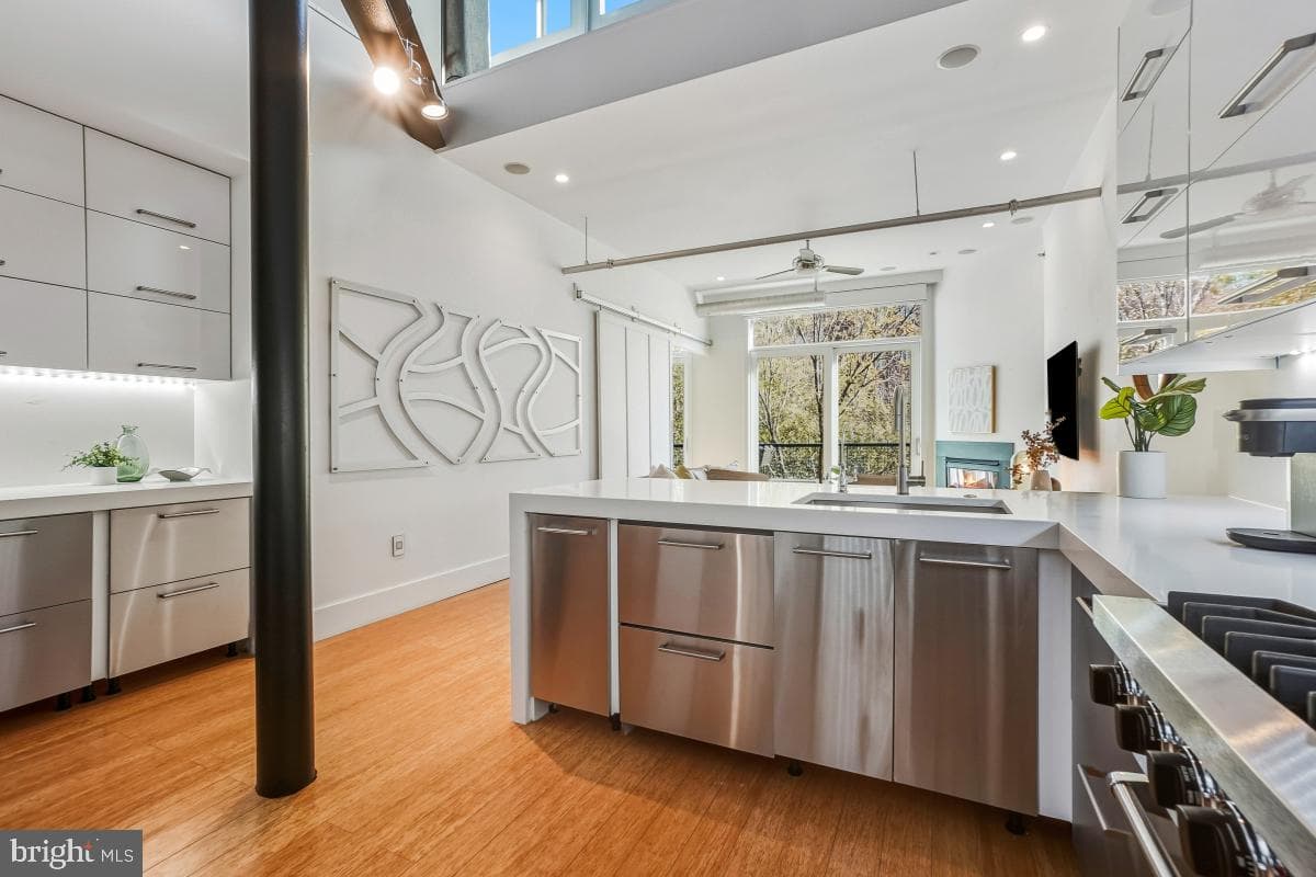 1700 Kalorama Road NW #407 photo 11