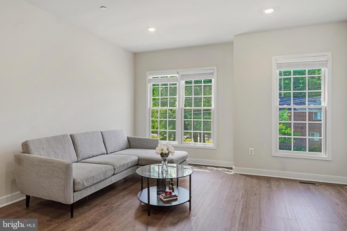 1343 Aspen Street NW photo 9