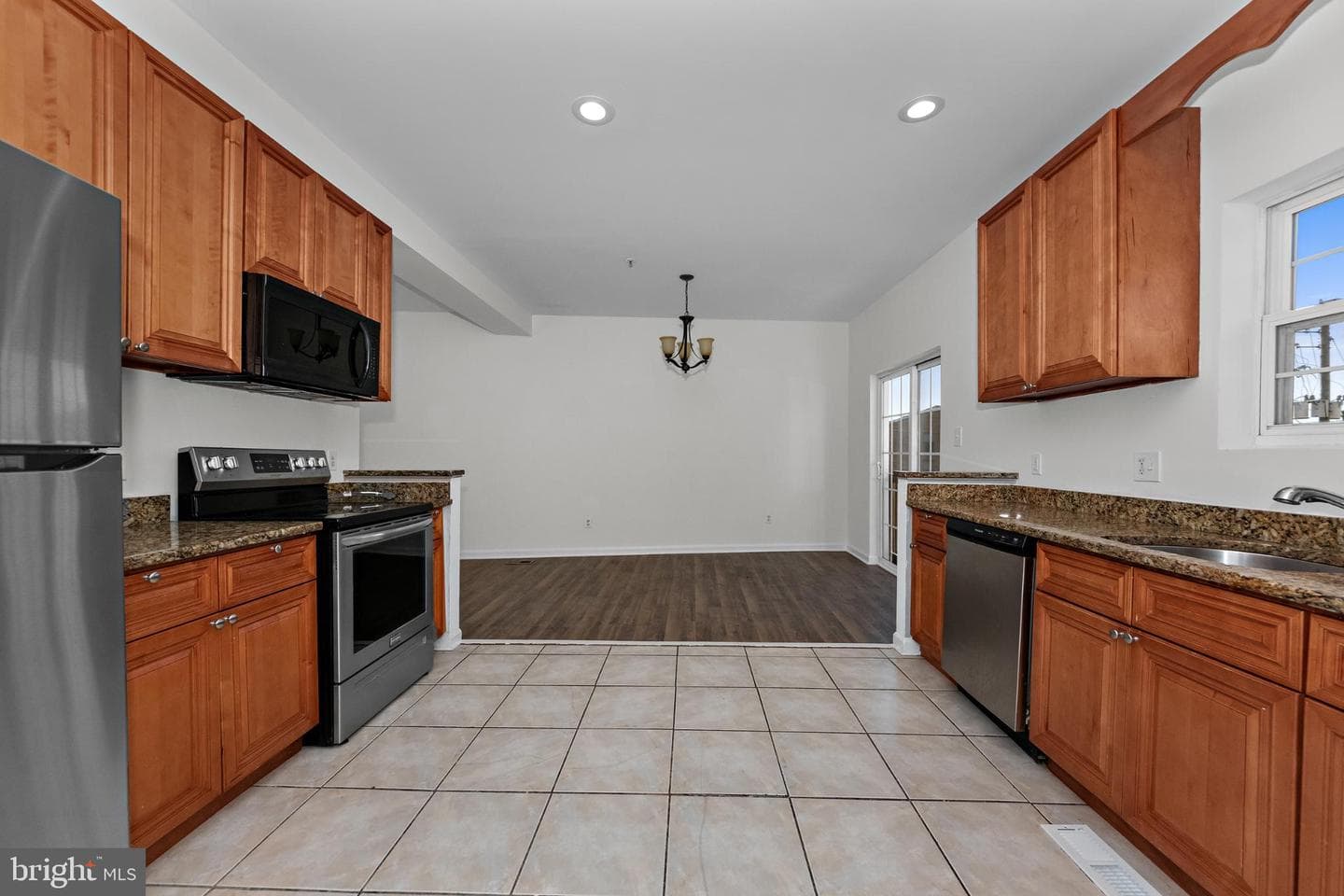 2409 Bryan Place SE photo 23
