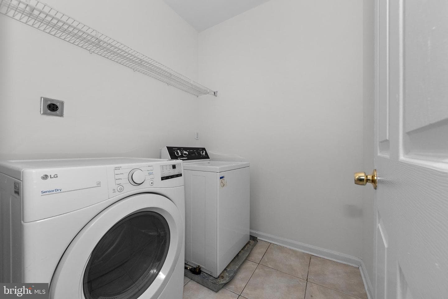2409 Bryan Place SE photo 24