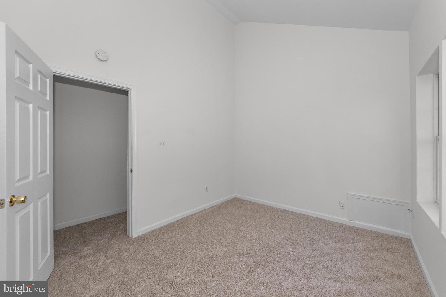 2409 Bryan Place SE photo 32