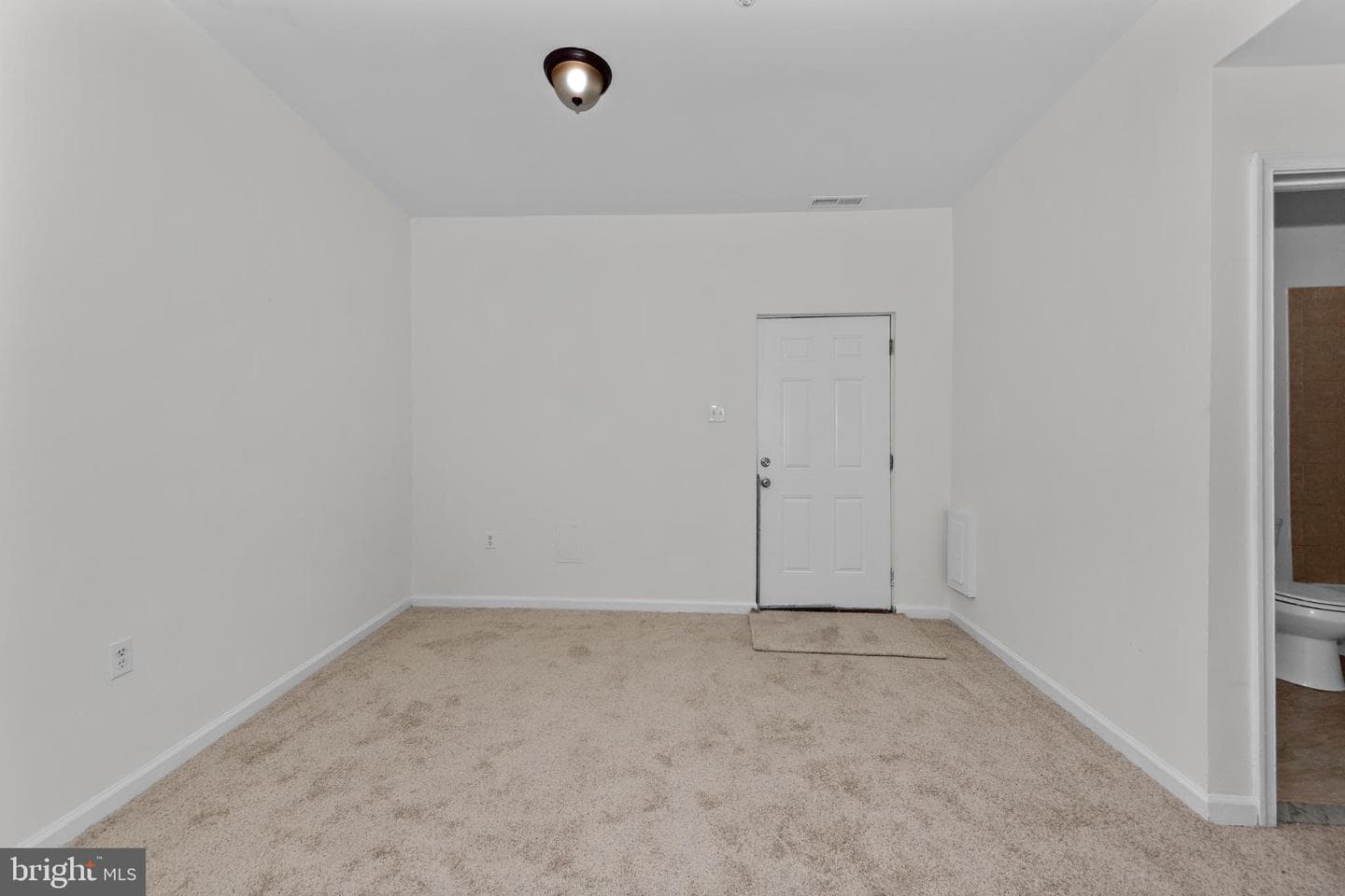 2409 Bryan Place SE photo 8