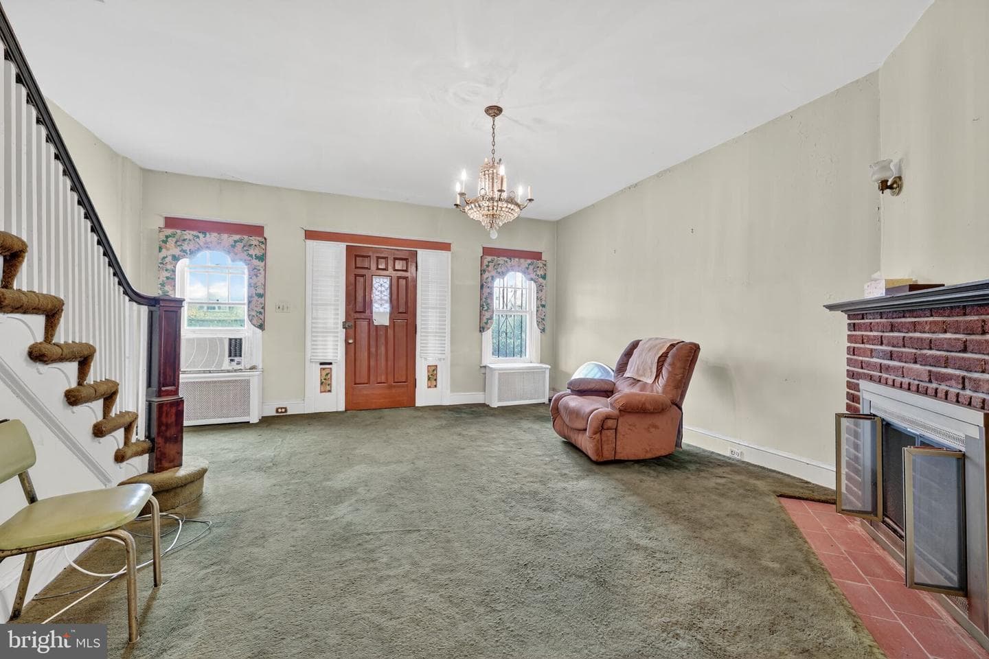 1424 Taylor Street NW photo 3