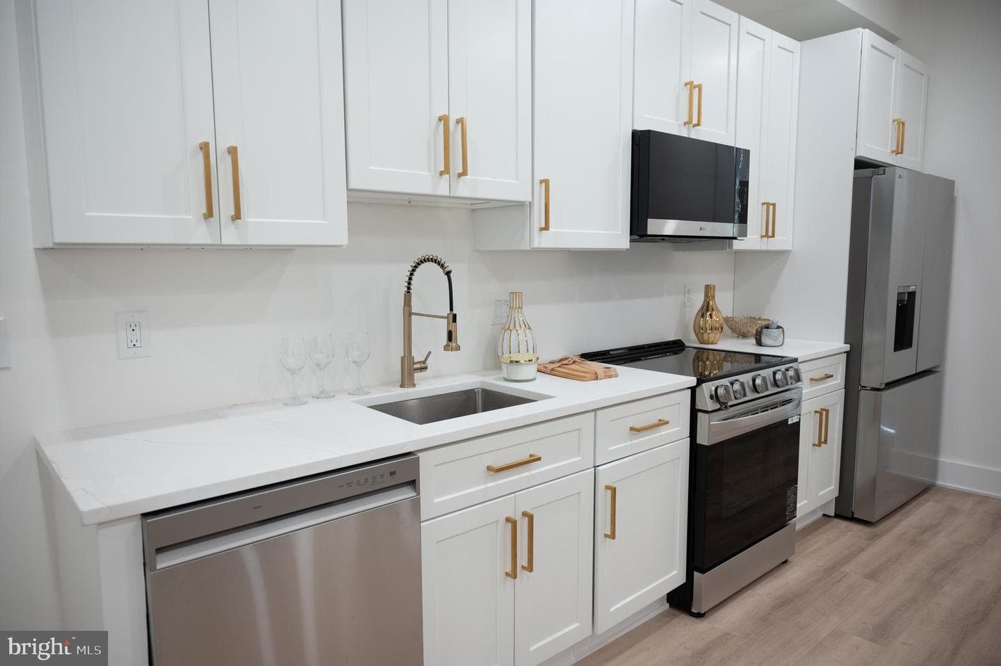 2105 M Street NE #10 photo 4