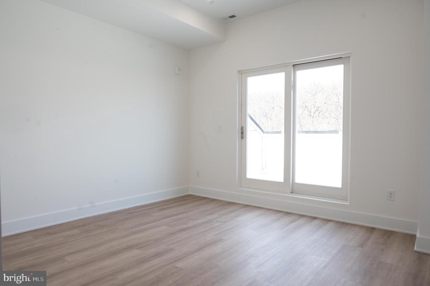 2105 M Street NE #12 photo 4