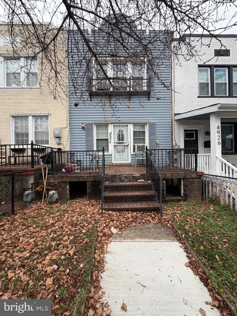 4924 7th Street NW photo 1