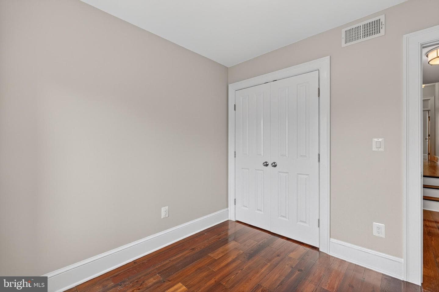 114 4th Street NE photo 24