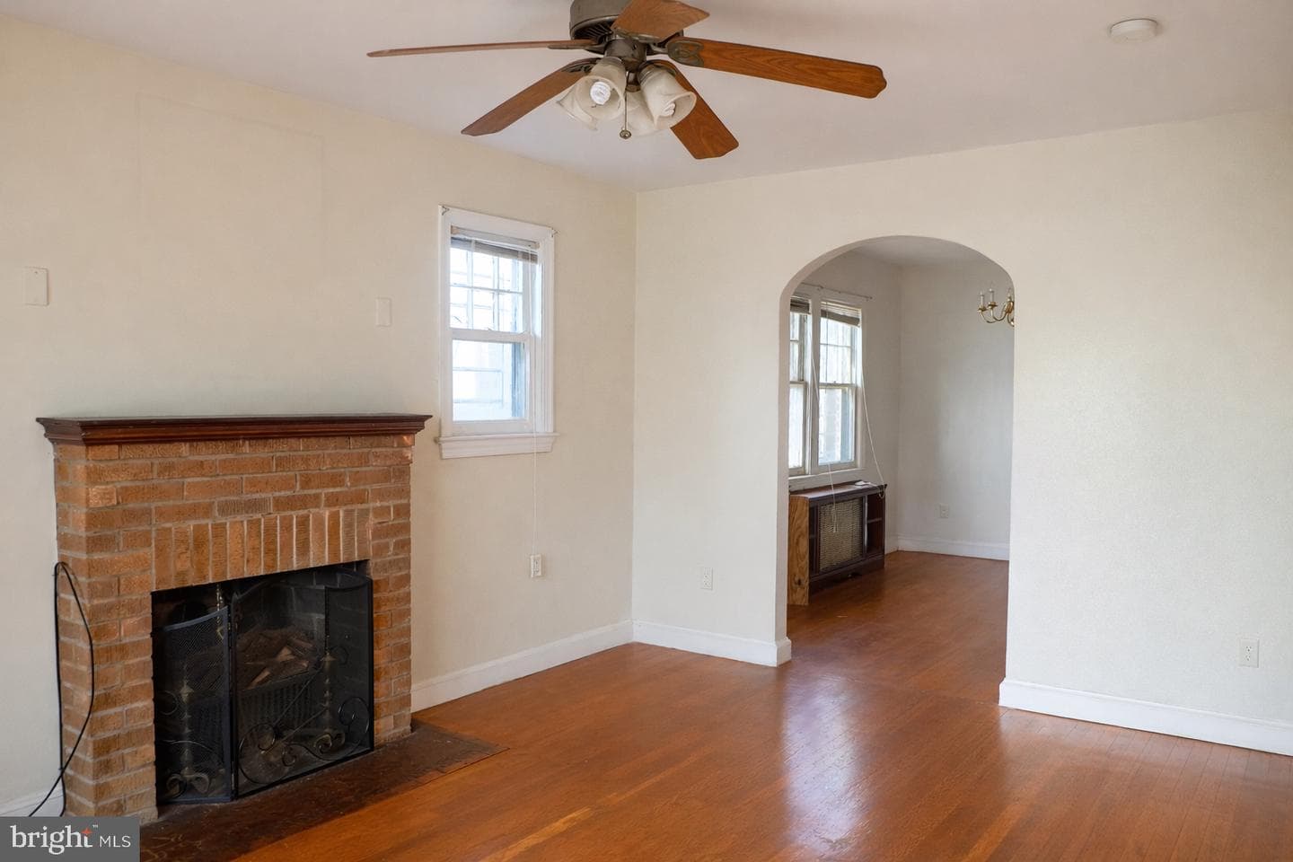 1464 Morris Road SE photo 3