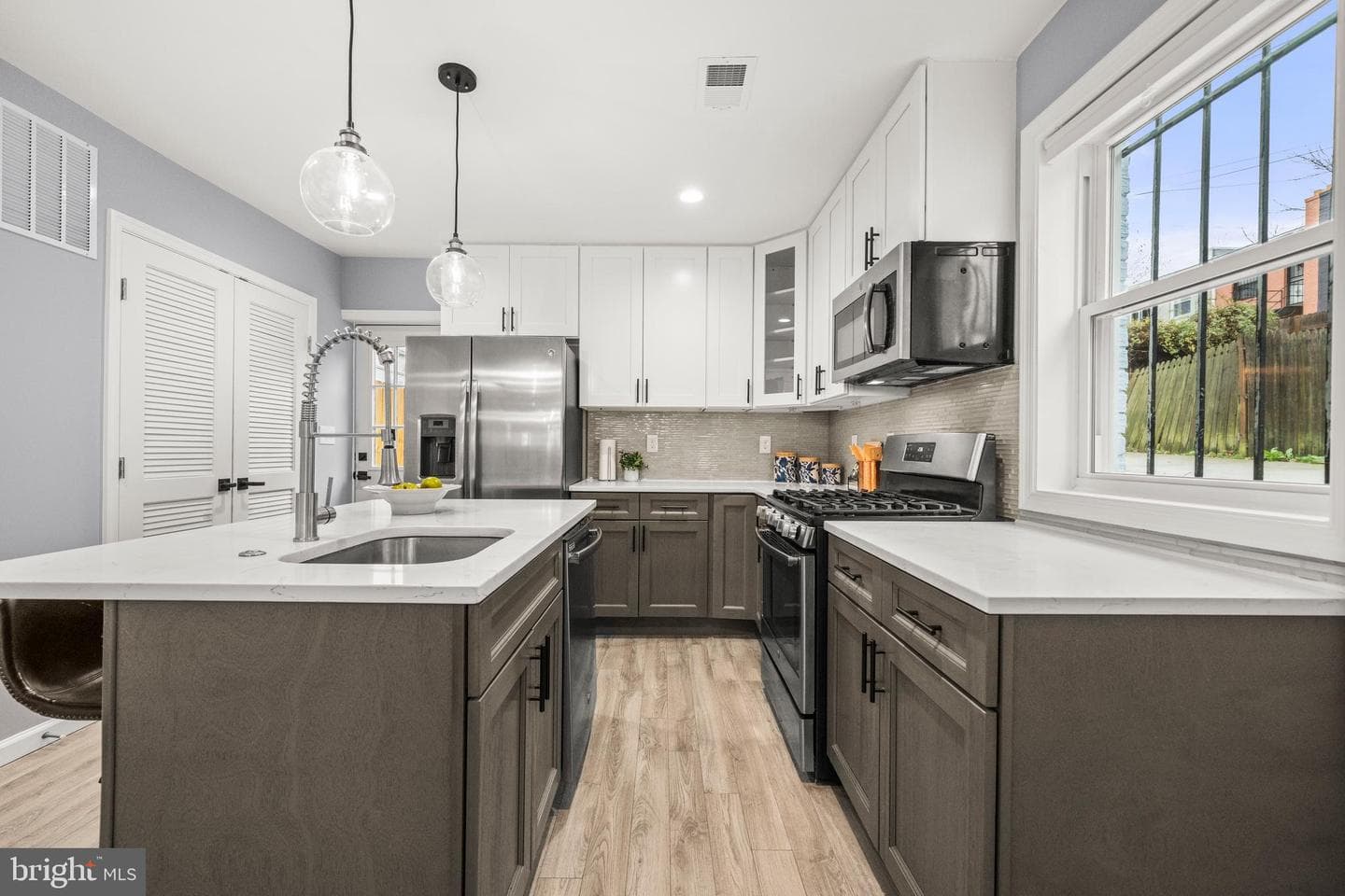 206 34th Street SE photo 9