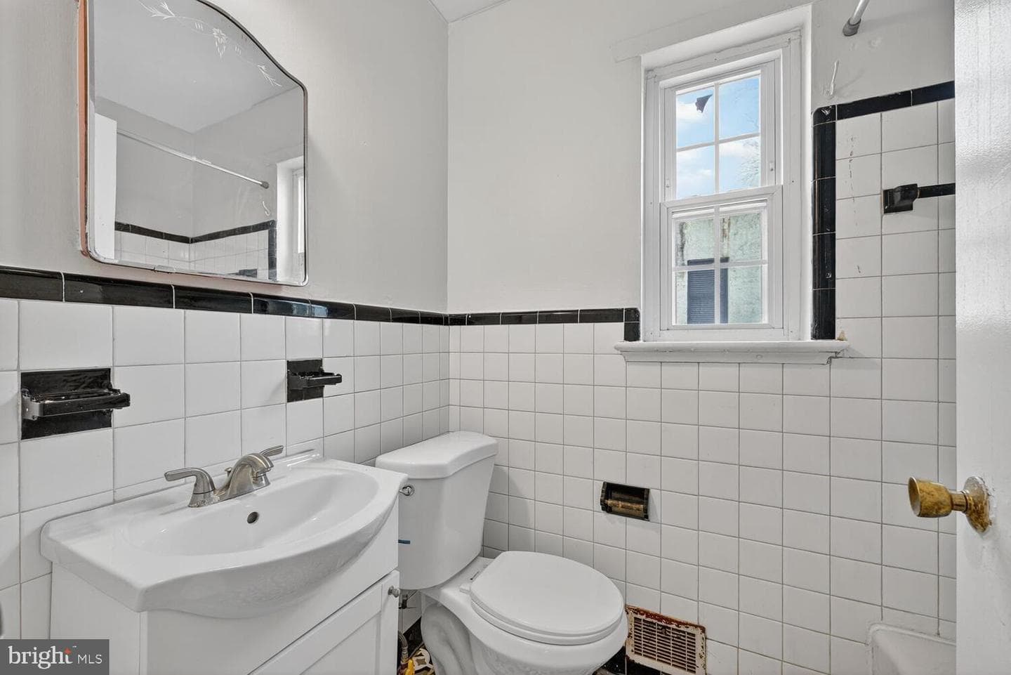 3701 Camden Street SE photo 8