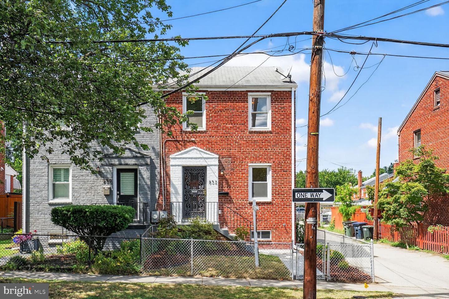 832 Delafield Street NE photo 3