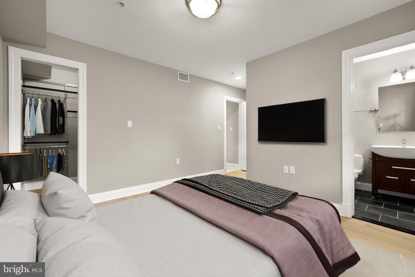 1135 6th Street NW #1 photo 26