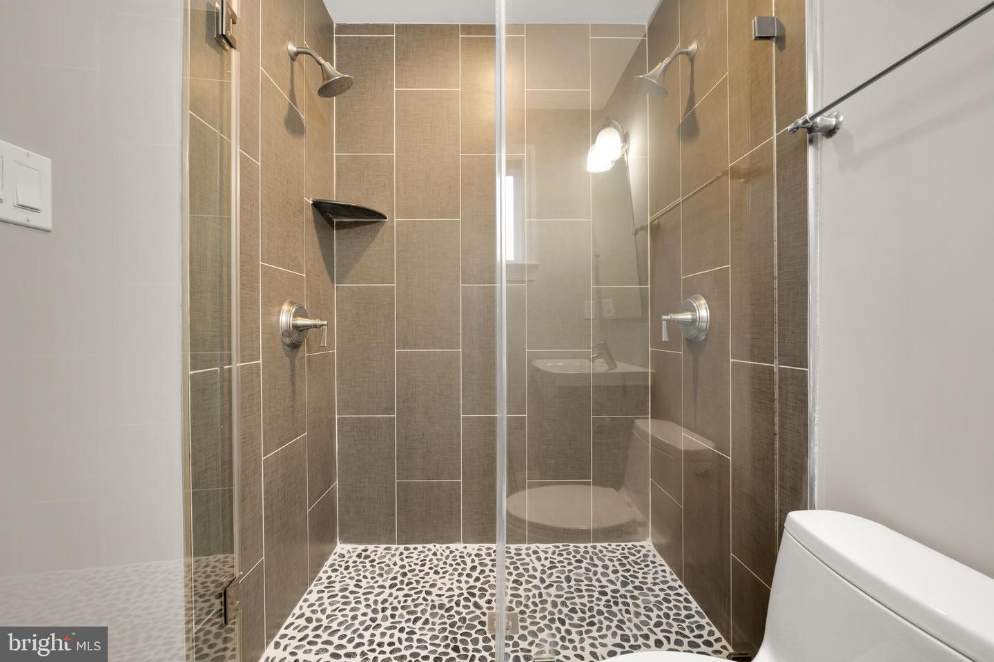 1135 6th Street NW #1 photo 28