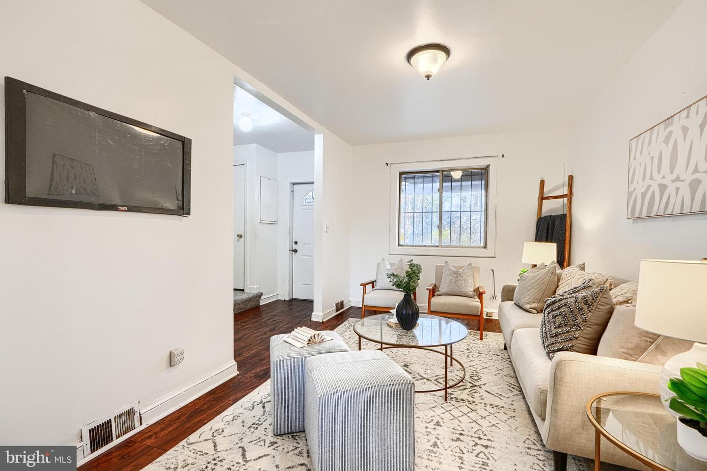 537 42nd Street NE photo 10