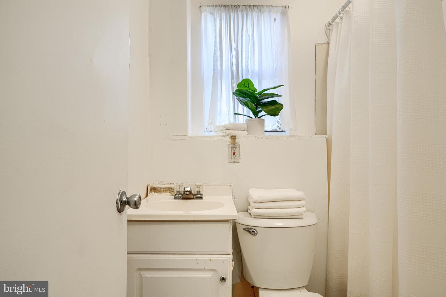 537 42nd Street NE photo 22