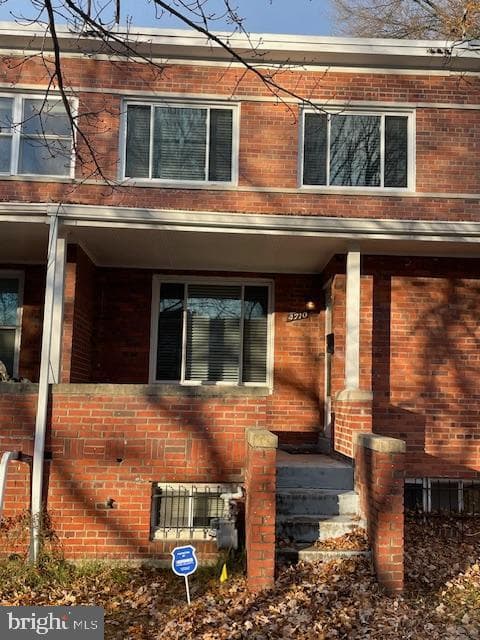 4710 8th Street NE photo 1