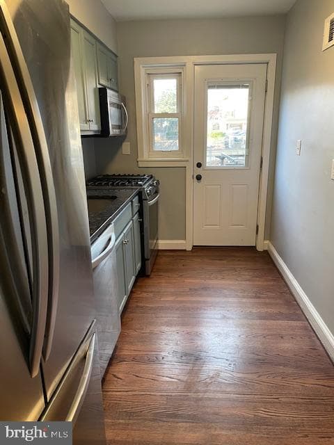 4710 8th Street NE photo 4