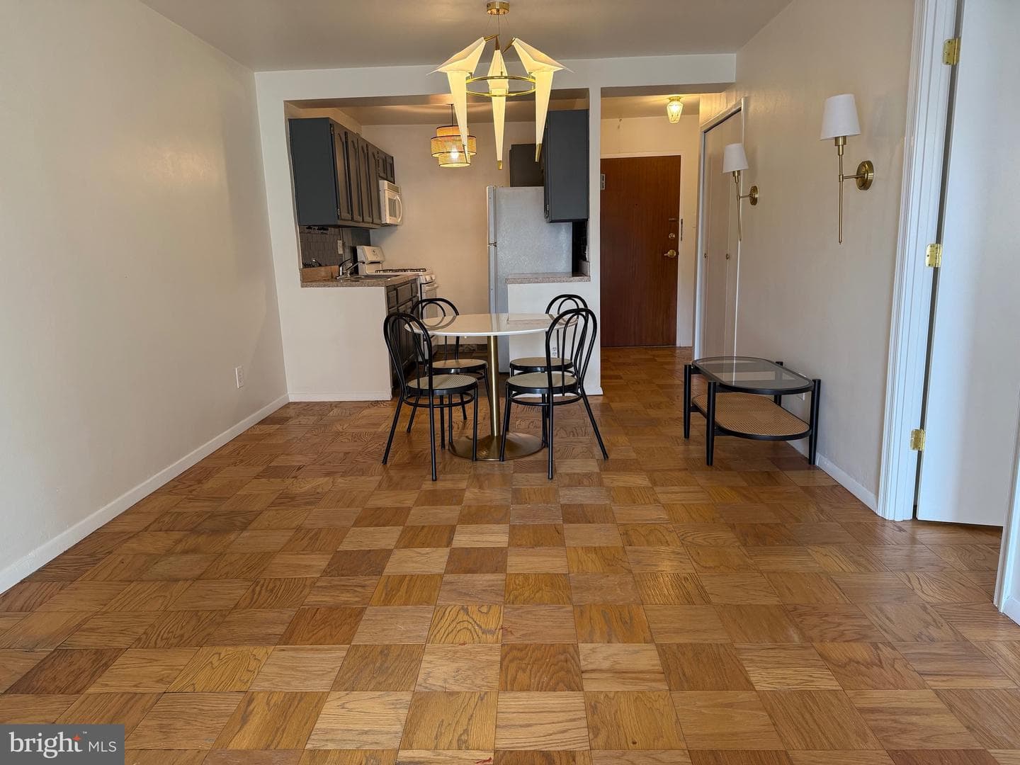 730 24th Street NW #208, Washington